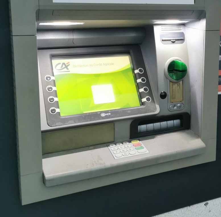 distributeur de billets